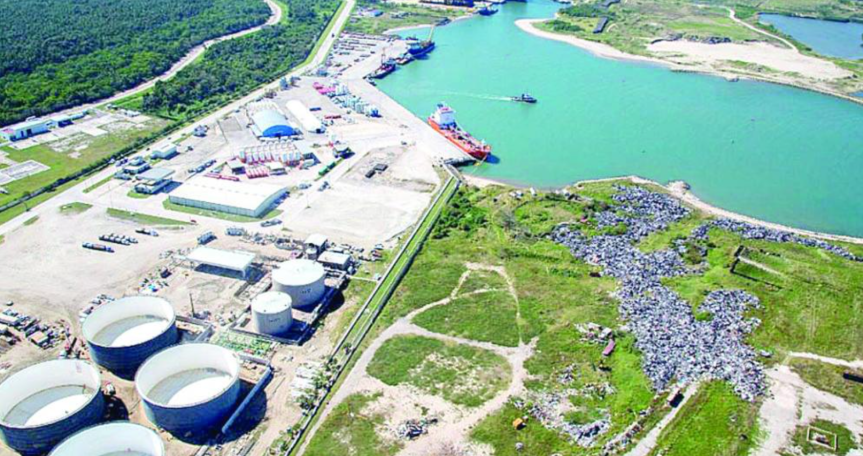 Sindicalizados petroleros exigen la mitad de plazas en Dos Bocas